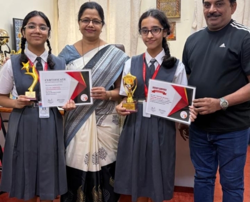 Parnavi Pote and Divyanshi Bhola winners of the Shakti Foundation Award